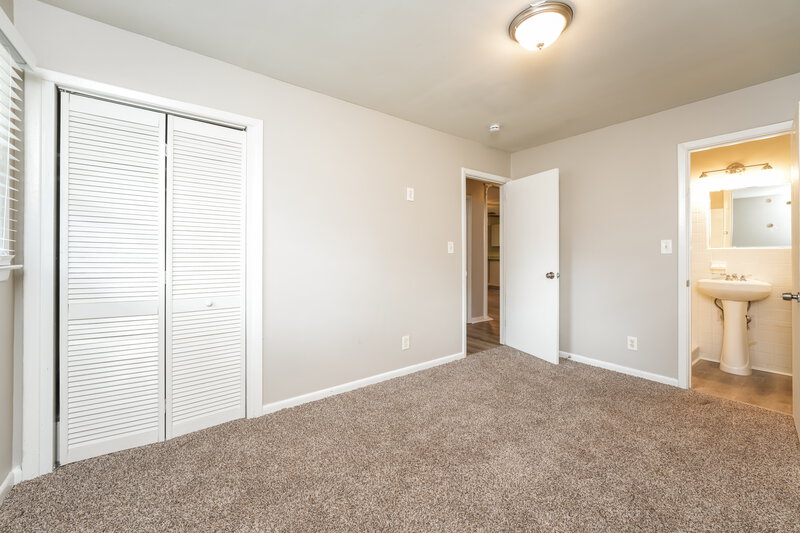 2,590/Mo, 1228 Weston Dr Decatur, GA 30032 Main Bedroom View 2