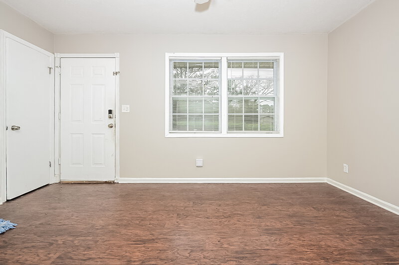 2,070/Mo, 164 Meadowlark Ln Jonesboro, GA 30236 Living Room View