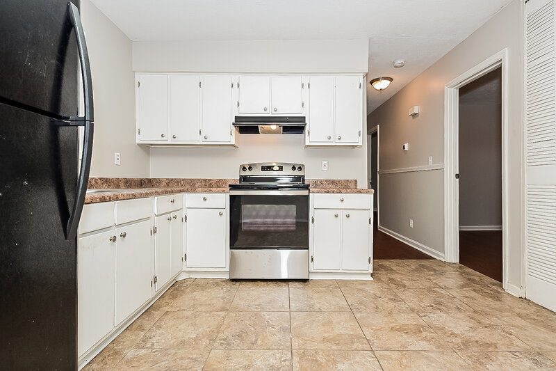 2,070/Mo, 164 Meadowlark Ln Jonesboro, GA 30236 Kitchen View