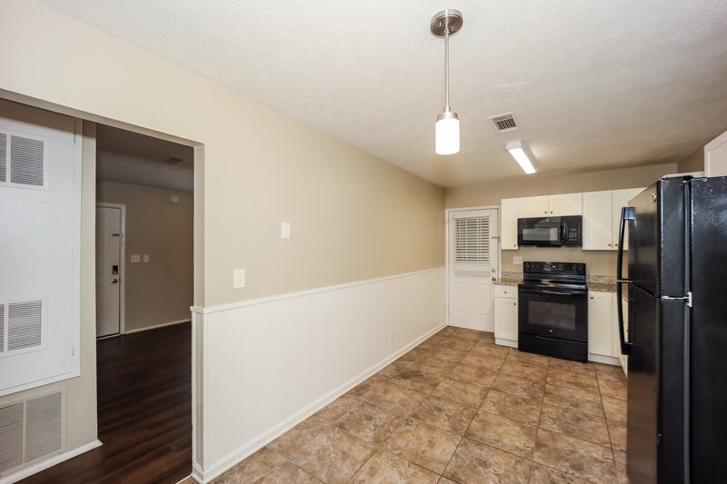 1,475/Mo, 6133 Fieldcrest Dr Morrow, GA 30260 Dining Room View