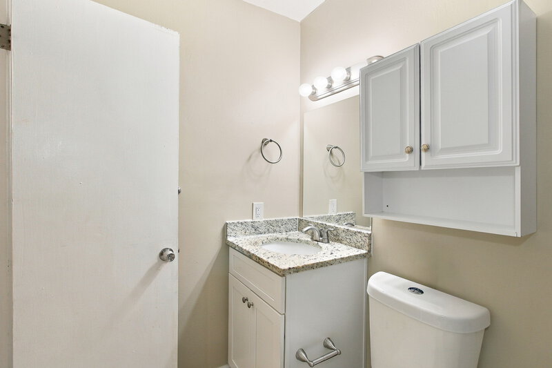 1,555/Mo, 6133 Fieldcrest Dr Morrow, GA 30260 Bathroom View