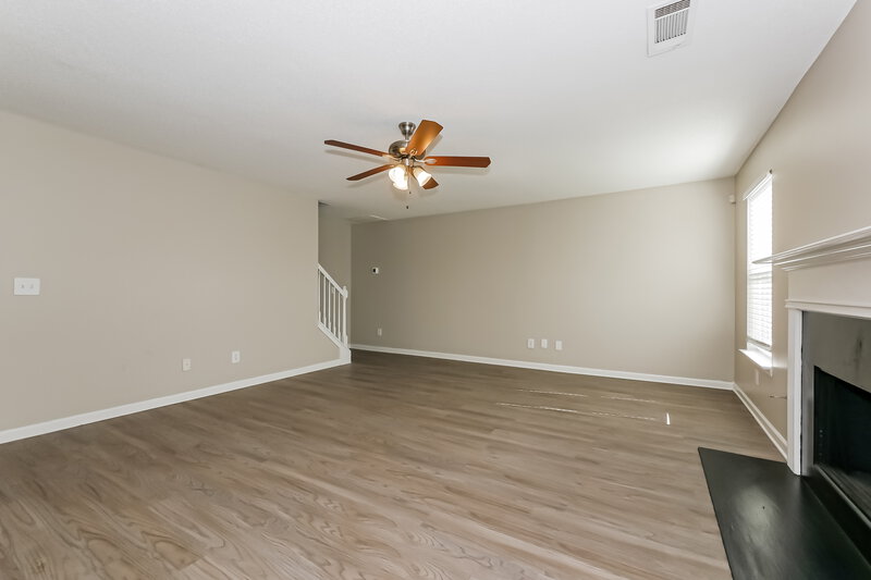 2,515/Mo, 4133 Alveston Dr Atlanta, GA 30349 Living Room View 2