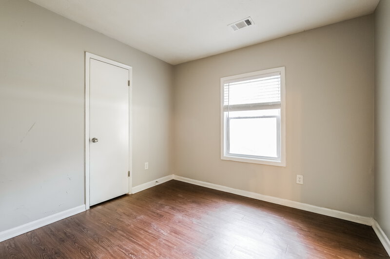 1,840/Mo, 660 Utoy Cir SW Atlanta, GA 30331 Bedroom View