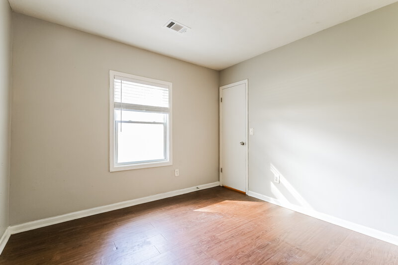 1,840/Mo, 660 Utoy Cir SW Atlanta, GA 30331 Bedroom View 2