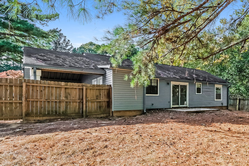 1,840/Mo, 660 Utoy Cir SW Atlanta, GA 30331 Rear View