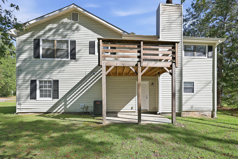 0/Mo, 900 Turtle Bend Ln College Park, GA 30349 Rear View