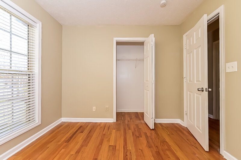 1,550/Mo, 90 Glenn Burnie Dr Stockbridge, GA 30281 Bedroom View 2