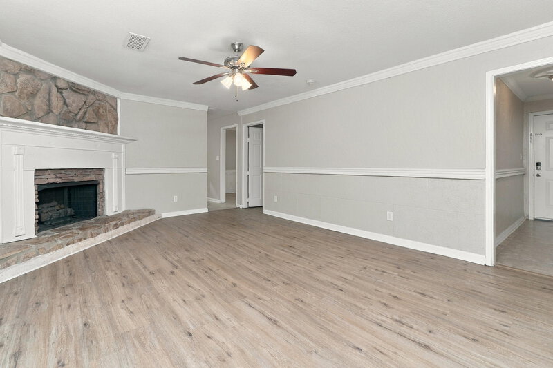 1,995/Mo, 1622 Blackwell Rd Marietta, GA 30066 Living Room View 2