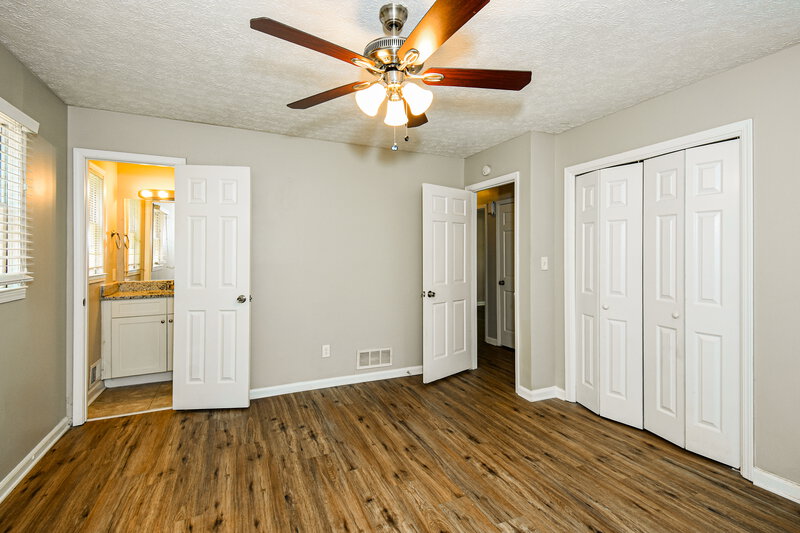 2,910/Mo, 1622 Blackwell Rd Marietta, GA 30066 Main Bedroom View 2