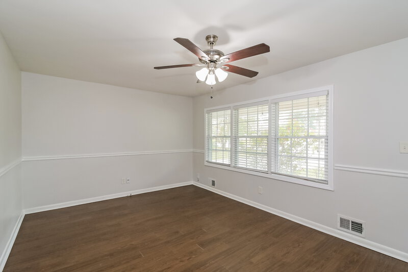 1,570/Mo, 8310 Hilltop Rd Jonesboro, GA 30236 Living Room View