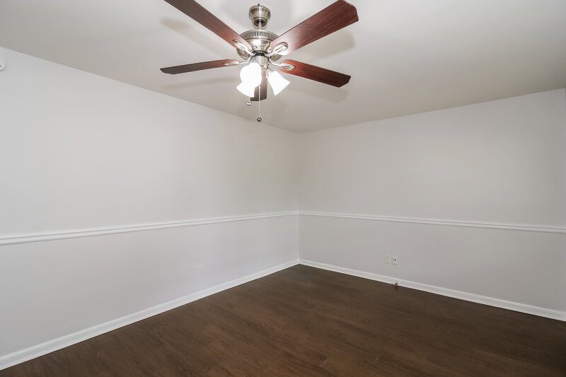 1,570/Mo, 8310 Hilltop Rd Jonesboro, GA 30236 Living Room View 2