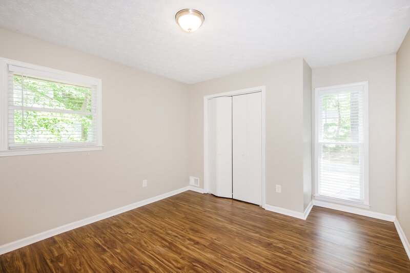 2,830/Mo, 4765 Banner Elk Dr Stone Mountain, GA 30083 Bedroom View 3