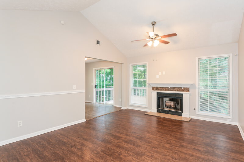 2,505/Mo, 2526 Riverwood Spg Ellenwood, GA 30294 Living Room View