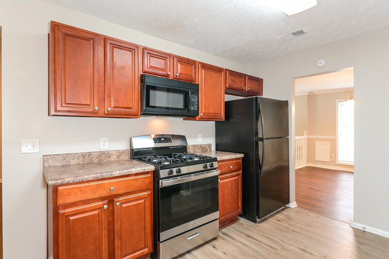 2,505/Mo, 2526 Riverwood Spg Ellenwood, GA 30294 Kitchen View