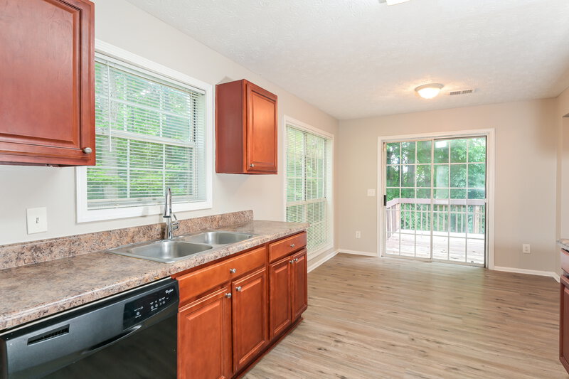2,505/Mo, 2526 Riverwood Spg Ellenwood, GA 30294 Kitchen View 2