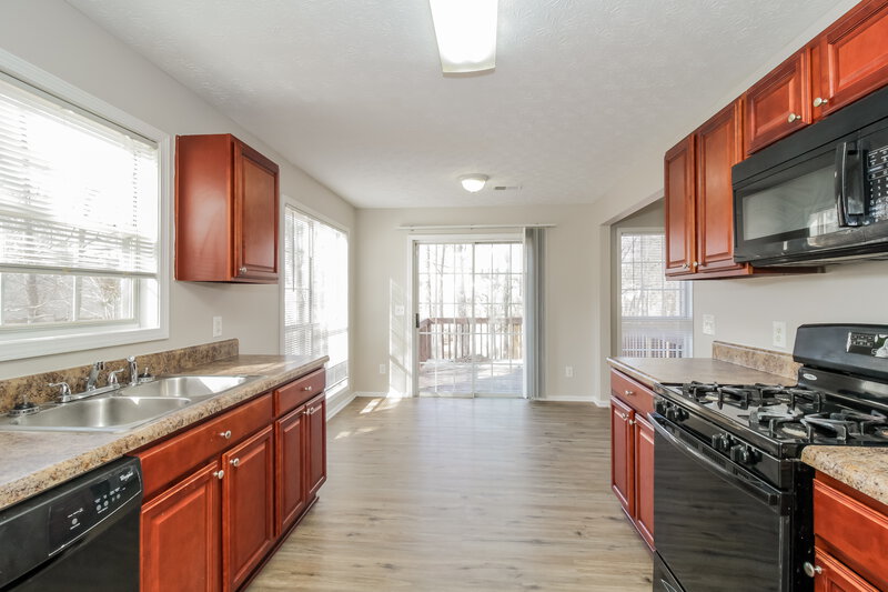 3,130/Mo, 2526 Riverwood Spg Ellenwood, GA 30294 Kitchen View 2