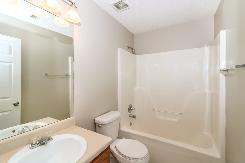 2,470/Mo, 109 Belle Chase Dallas, GA 30157 Bathroom View