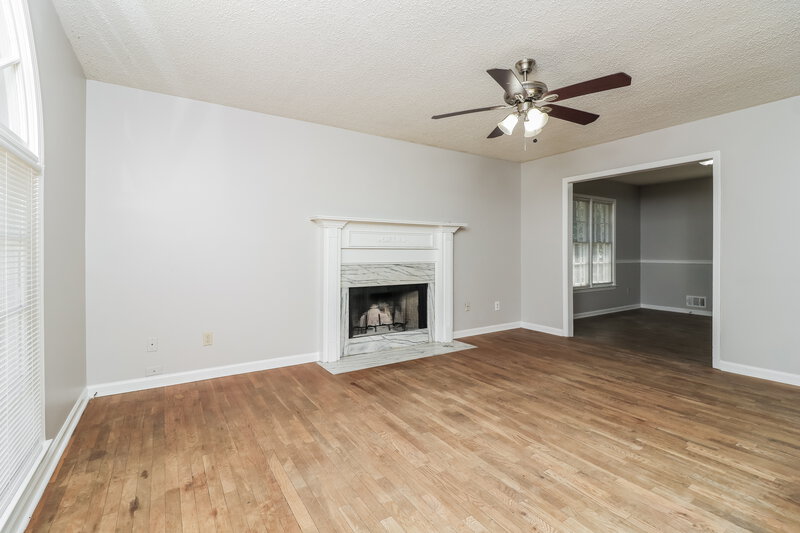 1,760/Mo, 550 Austin Bridge Rd Douglasville, GA 30134 Living Room View 2