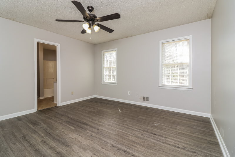 1,760/Mo, 550 Austin Bridge Rd Douglasville, GA 30134 Main Bedroom View