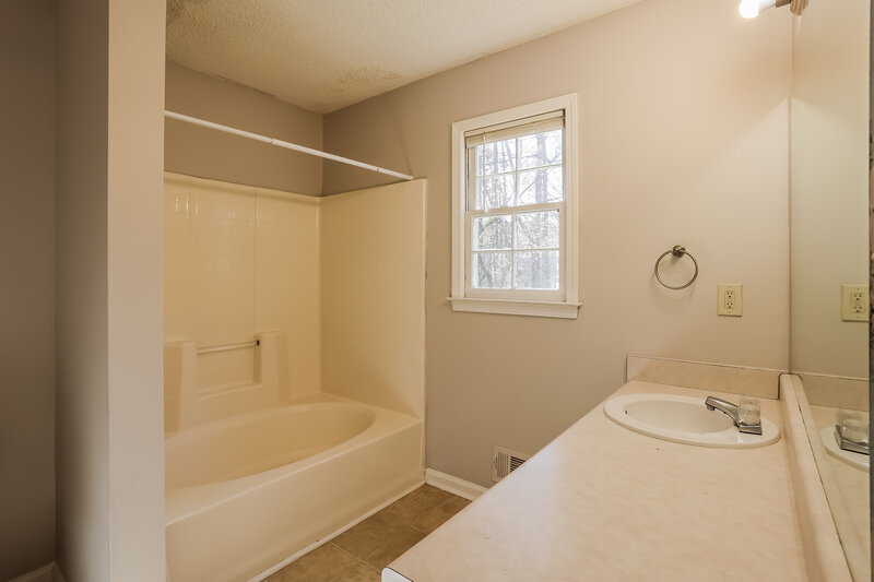 1,680/Mo, 550 Austin Bridge Rd Douglasville, GA 30134 Misc View 12