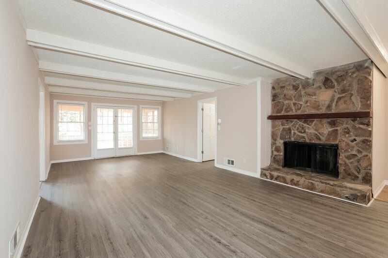 2,840/Mo, 1401 OVERWOOD Trace Snellville, GA 30078 Living Room View 2