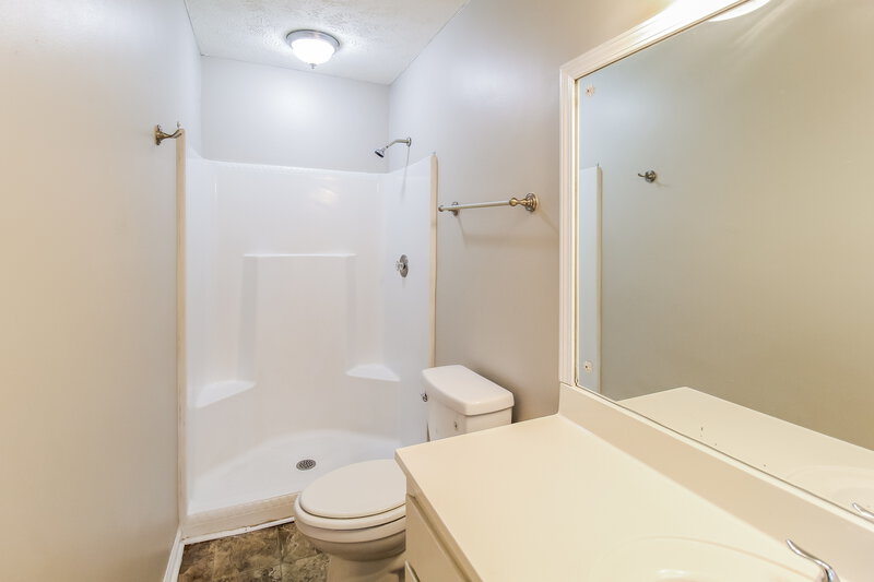 2,850/Mo, 188 REGAL Drive Lawrenceville, GA 30046 Bathroom View