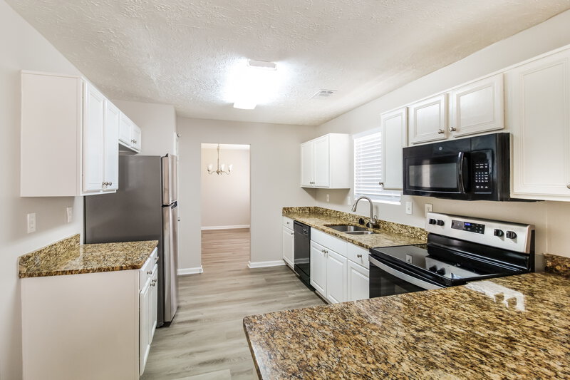 2,555/Mo, 6583 Carriage Ln Stone Mountain, GA 30087 Misc View 4