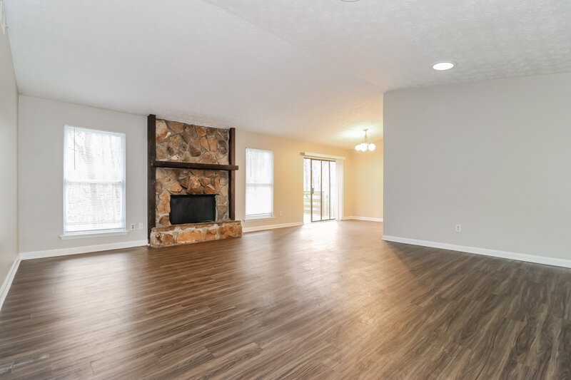 2,075/Mo, 1270 BRAYS MILL Trace Lawrenceville, GA 30044 Living Room View