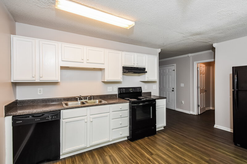 1,955/Mo, 7957 Lakewind Ct Douglasville, GA 30134 Kitchen View 2