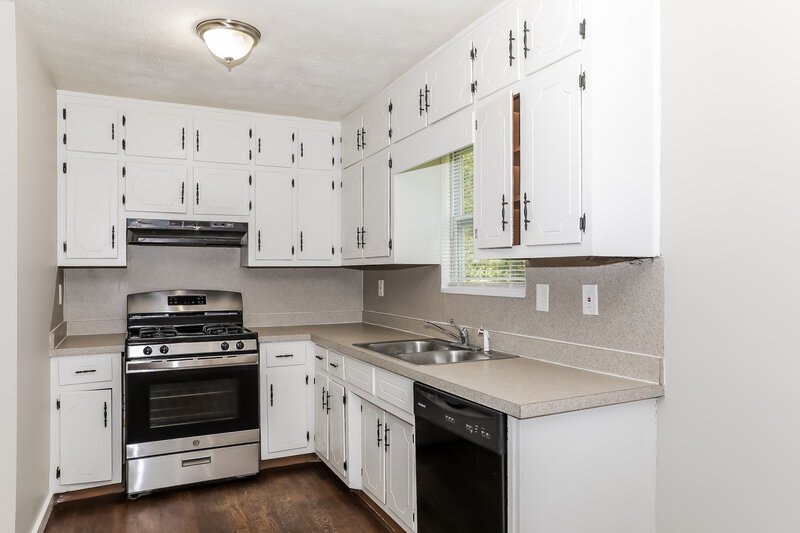 1,780/Mo, 1045 CARMEL Way Lawrenceville, GA 30046 Kitchen View