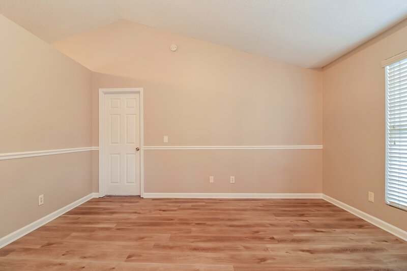 1,665/Mo, 9557 Cartersville Way Dallas, GA 30132 Living Room View 2