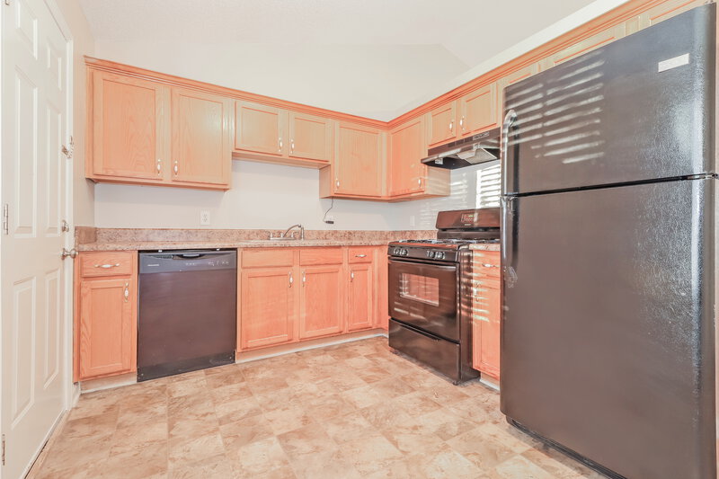 1,665/Mo, 9557 Cartersville Way Dallas, GA 30132 Kitchen View 2