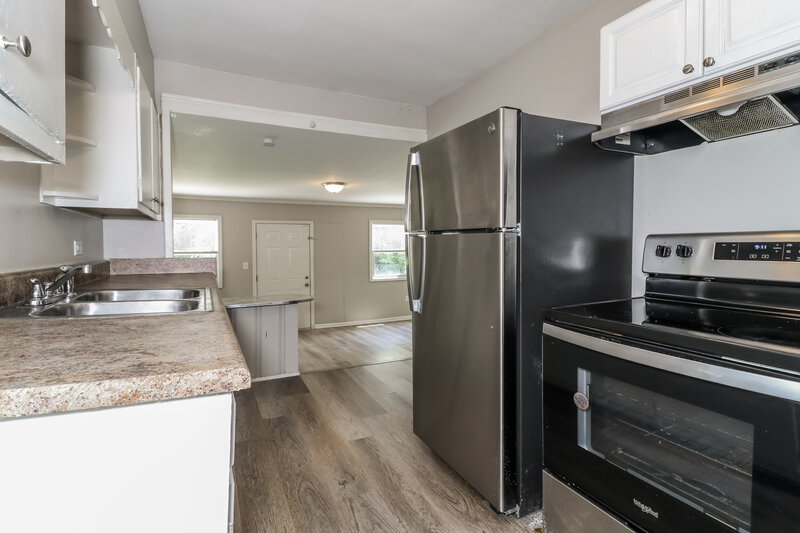 1,570/Mo, 1255 SKYHAVEN Road SE Atlanta, GA 30316 Kitchen View