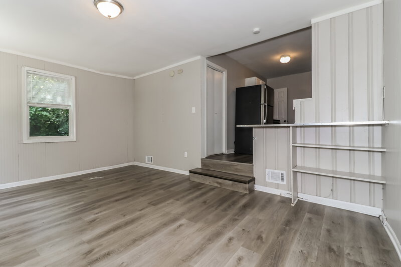 1,570/Mo, 1255 SKYHAVEN Road SE Atlanta, GA 30316 Family Room View