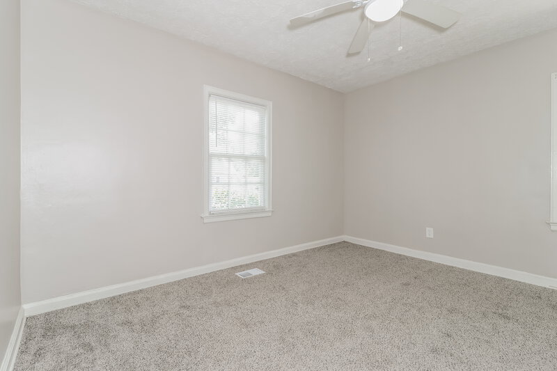 1,570/Mo, 1255 SKYHAVEN Road SE Atlanta, GA 30316 Main Bedroom View