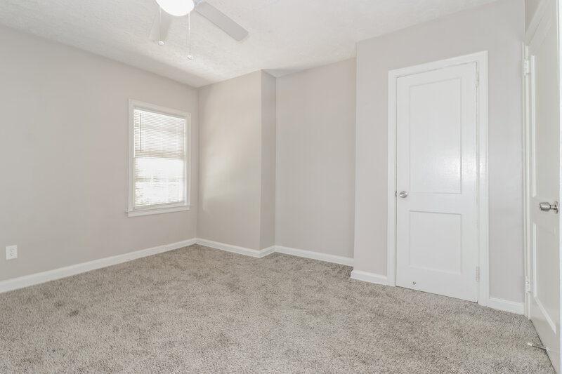 1,570/Mo, 1255 SKYHAVEN Road SE Atlanta, GA 30316 Main Bedroom View 2