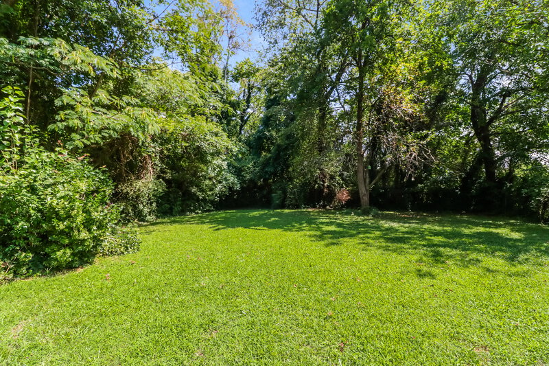 1,570/Mo, 1255 SKYHAVEN Road SE Atlanta, GA 30316 Rear View