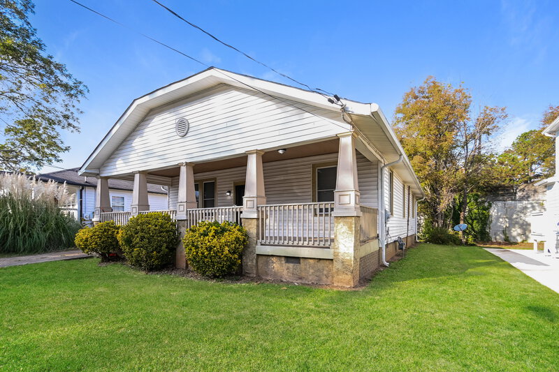 2,120/Mo, 1457 WADLEY Avenue Atlanta, GA 30344 Front View 2