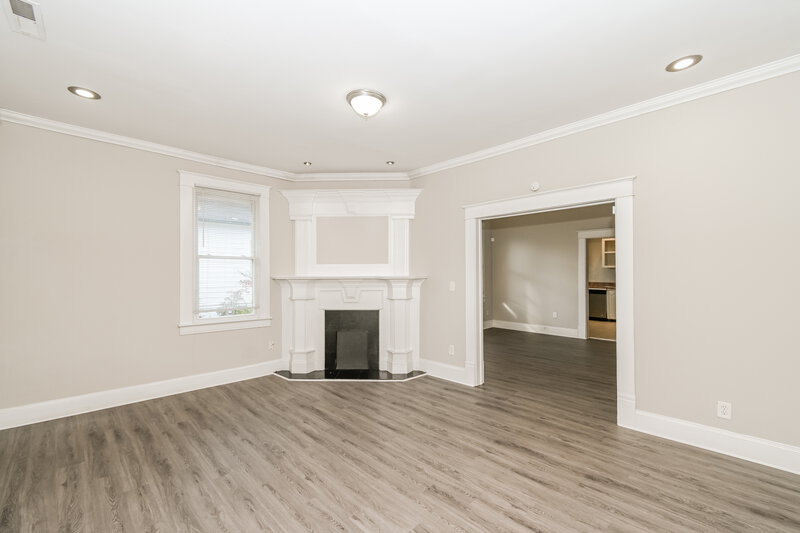2,120/Mo, 1457 WADLEY Avenue Atlanta, GA 30344 Living Room View 5