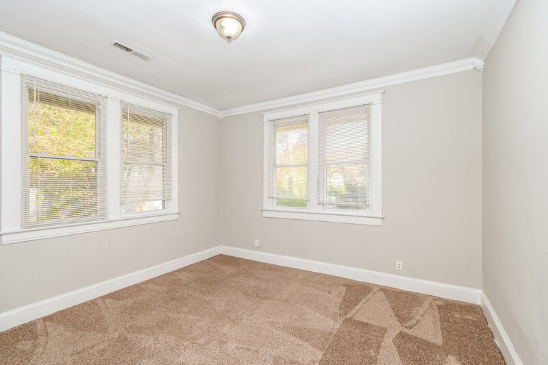 2,120/Mo, 1457 WADLEY Avenue Atlanta, GA 30344 Main Bedroom View 2