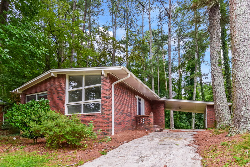 0/Mo, 201 LYDIA DR Atlanta, GA 30315 External View