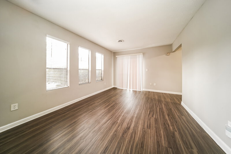 1,830/Mo, 2232 DORAL Court Atlanta, GA 30331 Living Room View 2