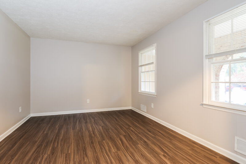 1,590/Mo, 235 HURST Point College Park, GA 30349 Living Room View