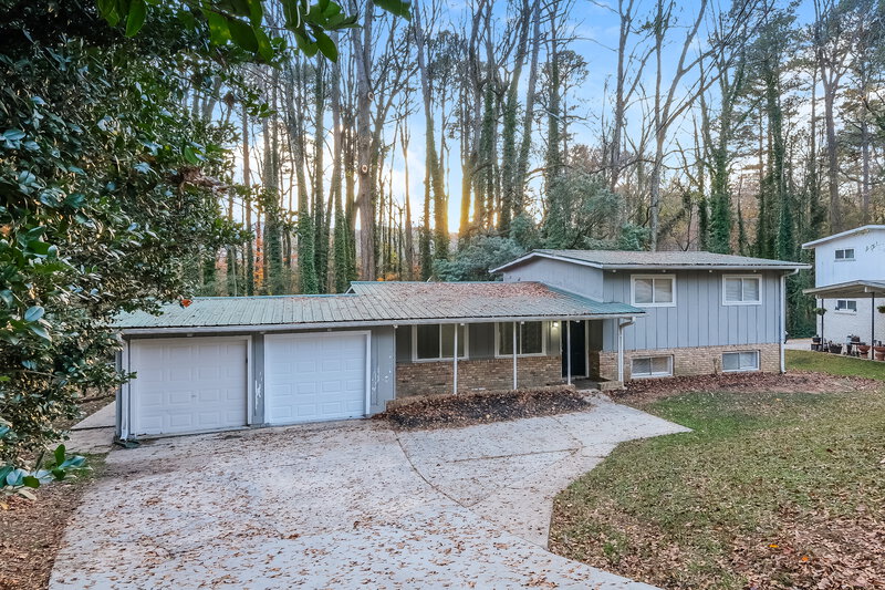 1,795/Mo, 2410 RIDGEWAY Drive Atlanta, GA 30360 Front View