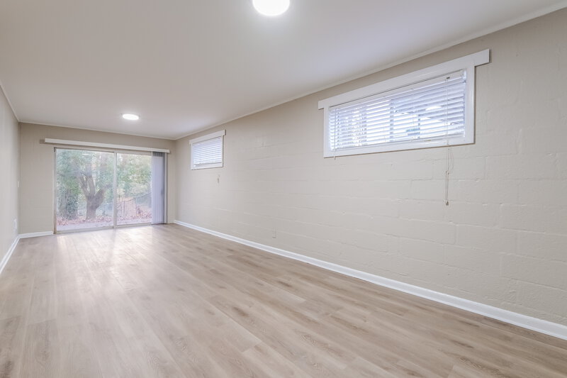 1,795/Mo, 2410 RIDGEWAY Drive Atlanta, GA 30360 Family Room View