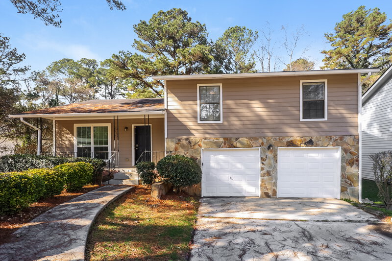 1,805/Mo, 2465 FAIRWAY Circle SW Atlanta, GA 30331 External View