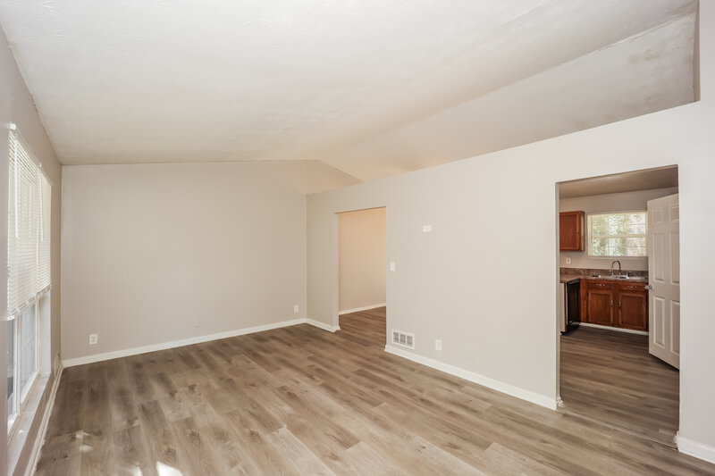 1,805/Mo, 2465 FAIRWAY Circle SW Atlanta, GA 30331 Living Room View