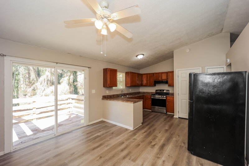 1,805/Mo, 2465 FAIRWAY Circle SW Atlanta, GA 30331 Dining Room View 2