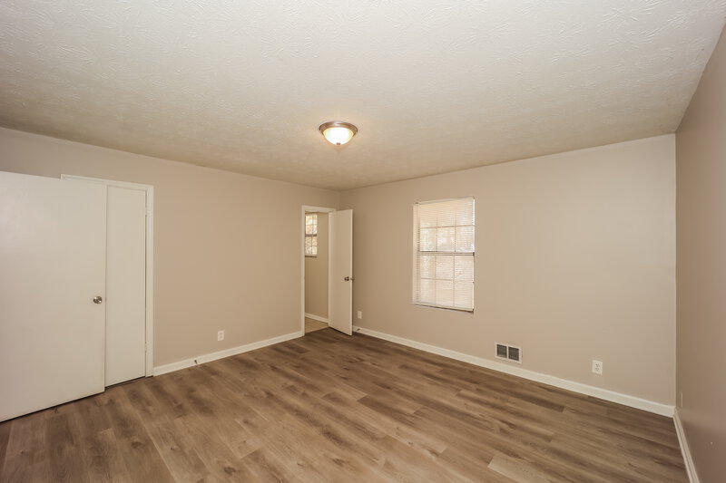 1,805/Mo, 2465 FAIRWAY Circle SW Atlanta, GA 30331 Main Bedroom View