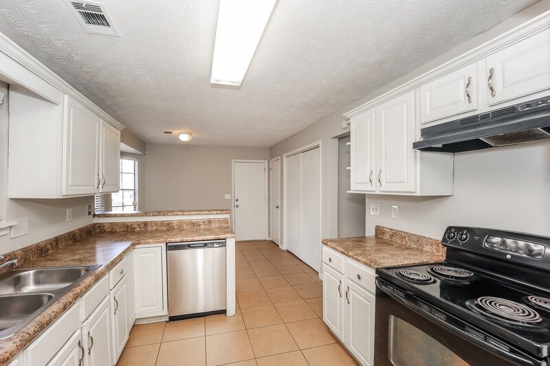 1,850/Mo, 255 SPRINGTREE Court Atlanta, GA 30349 Misc View 5